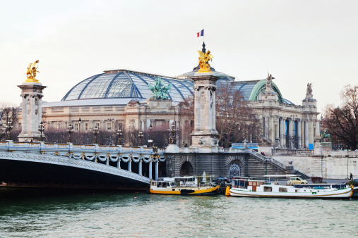 Most Alexandra III. a Velký pařížský palác 